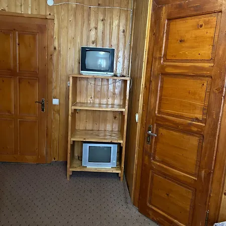 Bed & Breakfast калина Drahobrat